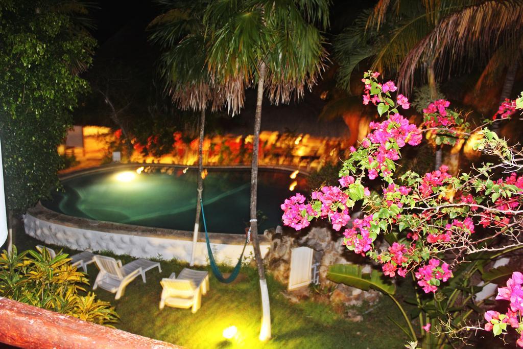Hotel Que Onda Akumal Esterno foto